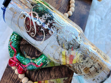 Load image into Gallery viewer, "Peace on Earth" Christmas Carol Design with Christmas Wreath Handle
