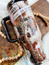 Load image into Gallery viewer, 40oz Cowhide and Barn Wood Floral Design
