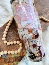 Load image into Gallery viewer, 40oz Cowhide and Barn Wood Floral Design

