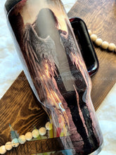 Load image into Gallery viewer, 40oz Earth Angel Floral Design
