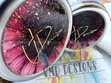 Load image into Gallery viewer, Queen Bee Floral Glitter Tumbler
