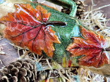Load image into Gallery viewer, 40oz Hello Fall with 3-D Leaves
